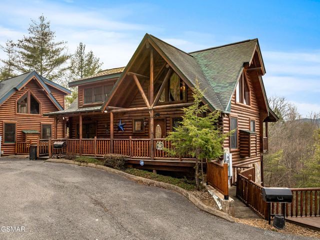 2214 Quiet Valley Way, Sevierville, TN 37862