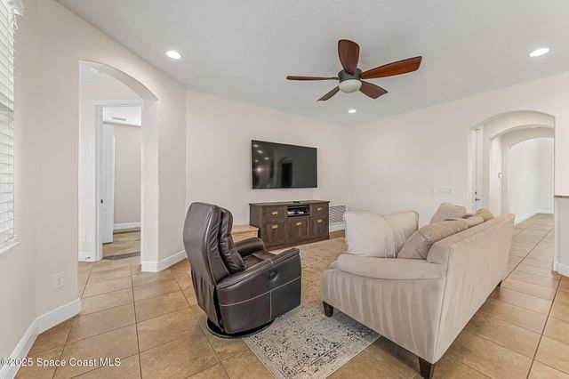 8551 Strom Park Drive, Melbourne, FL 32940