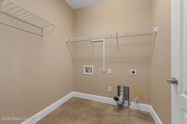 8551 Strom Park Drive, Melbourne, FL 32940