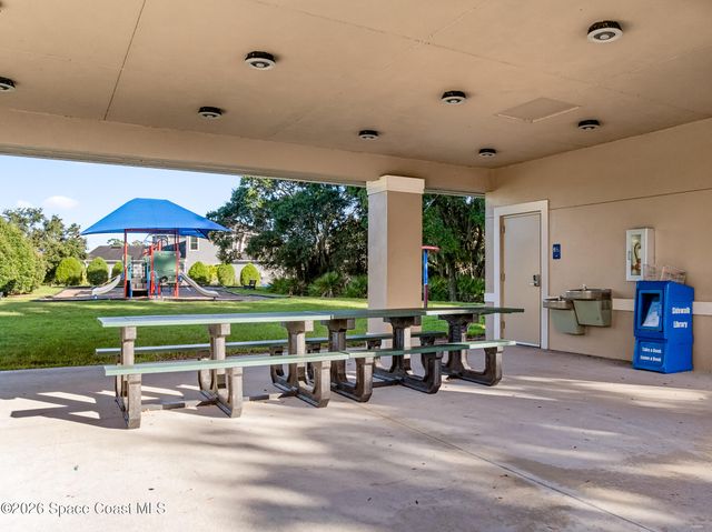 8551 Strom Park Drive, Melbourne, FL 32940