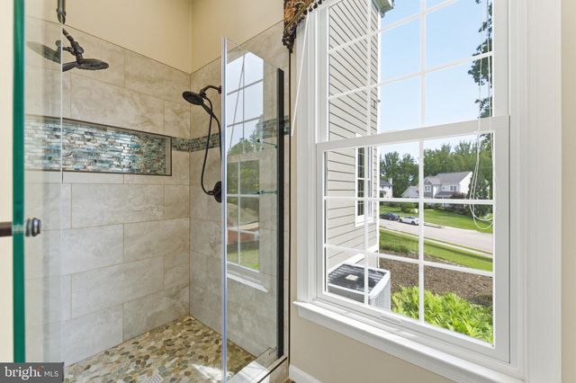 9889 CHAPEL BRIDGE ESTATES DR, Fairfax Station, VA 22039