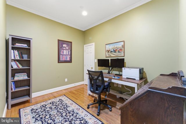 9889 CHAPEL BRIDGE ESTATES DR, Fairfax Station, VA 22039