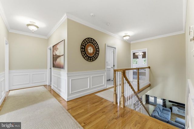 9889 CHAPEL BRIDGE ESTATES DR, Fairfax Station, VA 22039