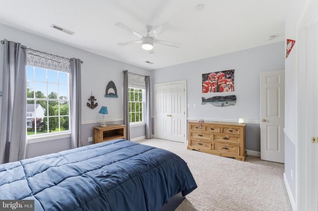 9889 CHAPEL BRIDGE ESTATES DR, Fairfax Station, VA 22039