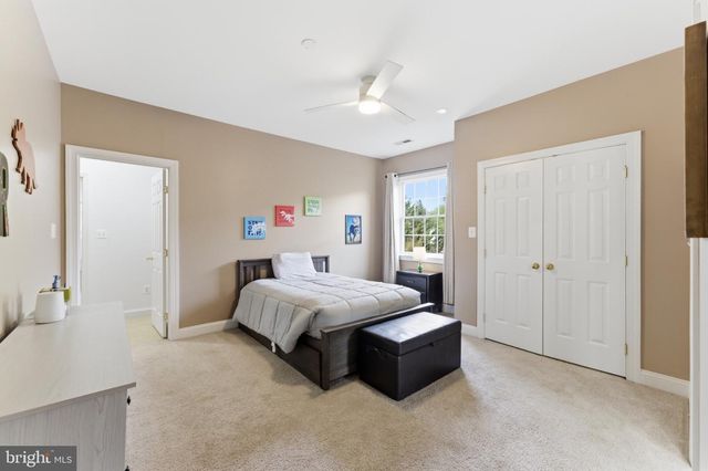 9889 CHAPEL BRIDGE ESTATES DR, Fairfax Station, VA 22039