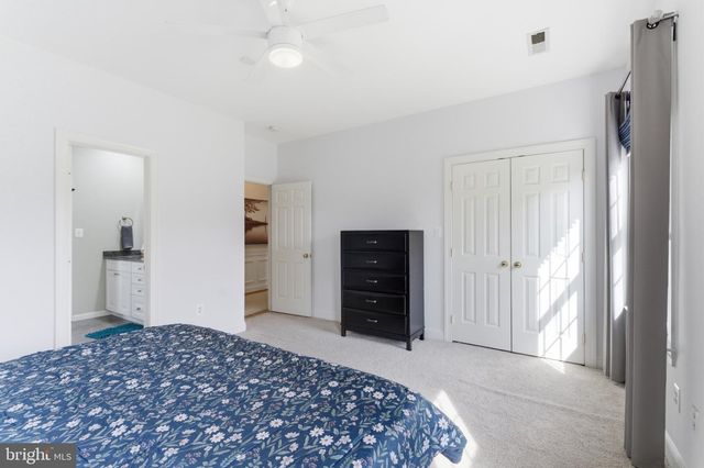 9889 CHAPEL BRIDGE ESTATES DR, Fairfax Station, VA 22039