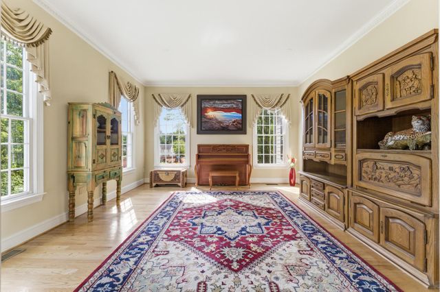 9889 CHAPEL BRIDGE ESTATES DR, Fairfax Station, VA 22039