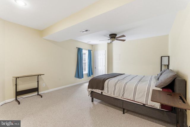 9889 CHAPEL BRIDGE ESTATES DR, Fairfax Station, VA 22039