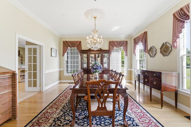 9889 CHAPEL BRIDGE ESTATES DR, Fairfax Station, VA 22039