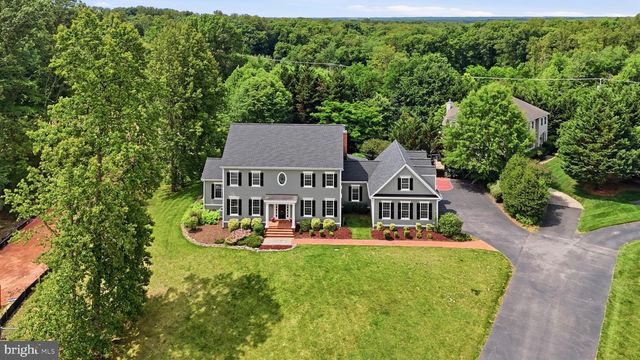 9889 CHAPEL BRIDGE ESTATES DR, Fairfax Station, VA 22039