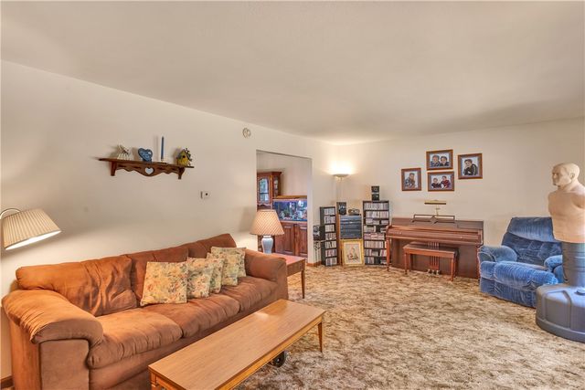 2637 Turkey Ridge Rd, Washington Twp, PA 15613