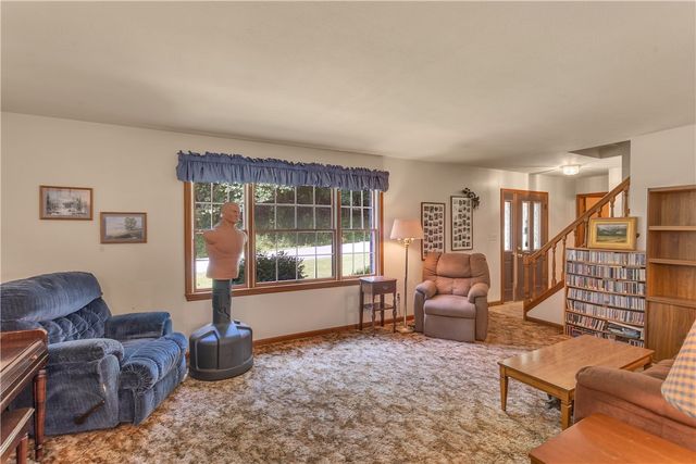 2637 Turkey Ridge Rd, Washington Twp, PA 15613