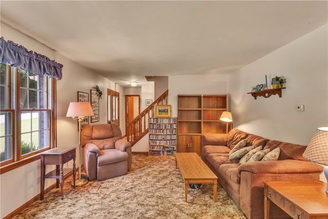 2637 Turkey Ridge Rd, Washington Twp, PA 15613