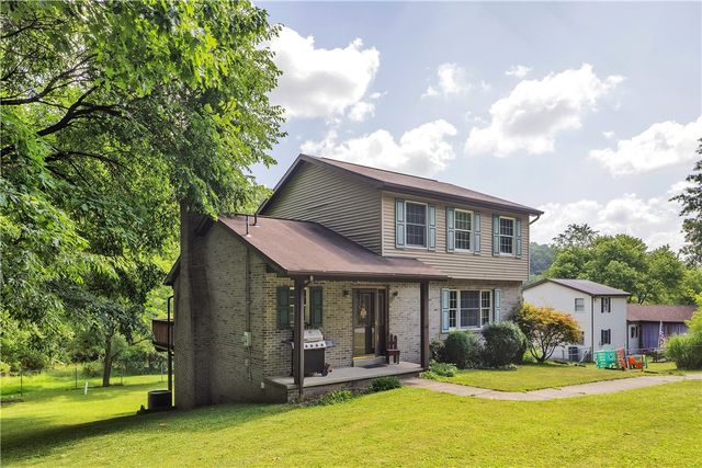 2637 Turkey Ridge Rd, Washington Twp, PA 15613