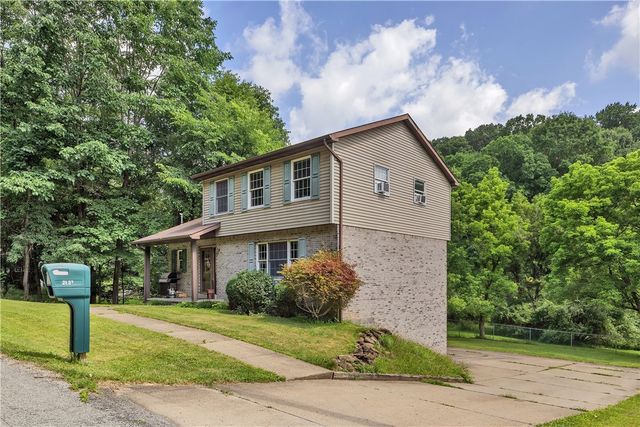 2637 Turkey Ridge Rd, Washington Twp, PA 15613