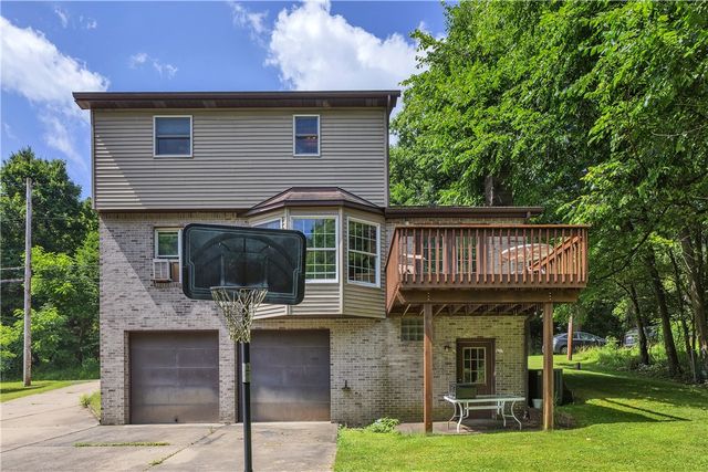 2637 Turkey Ridge Rd, Washington Twp, PA 15613