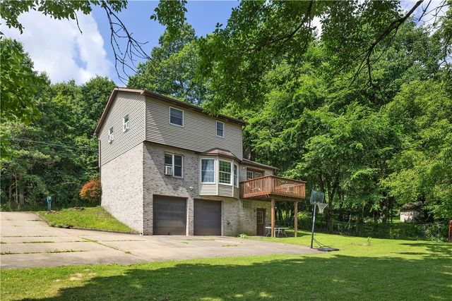 2637 Turkey Ridge Rd, Washington Twp, PA 15613