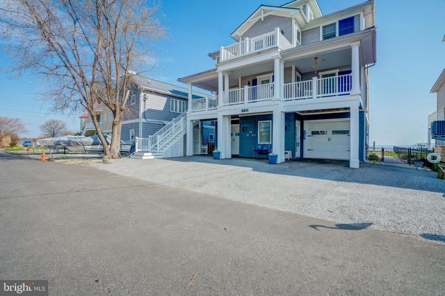 2811 BAY DR, Sparrows Point, MD 21219