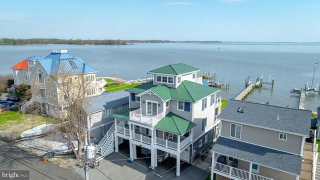 2811 BAY DR, Sparrows Point, MD 21219