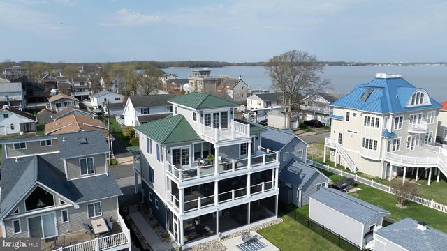 2811 BAY DR, Sparrows Point, MD 21219