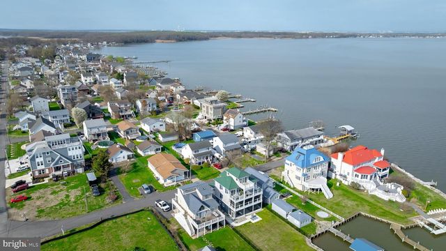 2811 BAY DR, Sparrows Point, MD 21219