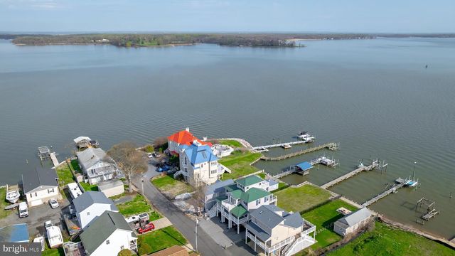 2811 BAY DR, Sparrows Point, MD 21219