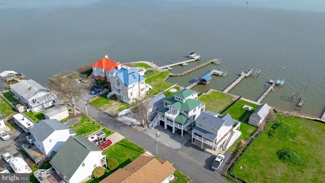2811 BAY DR, Sparrows Point, MD 21219