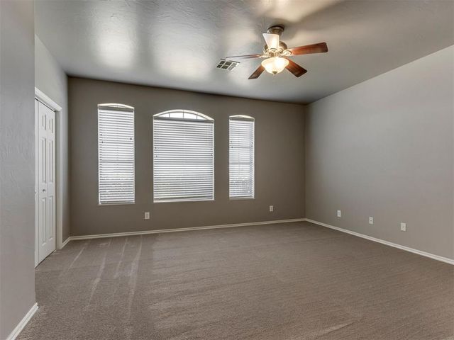 2275 Bradford Avenue, Newcastle, OK 73065