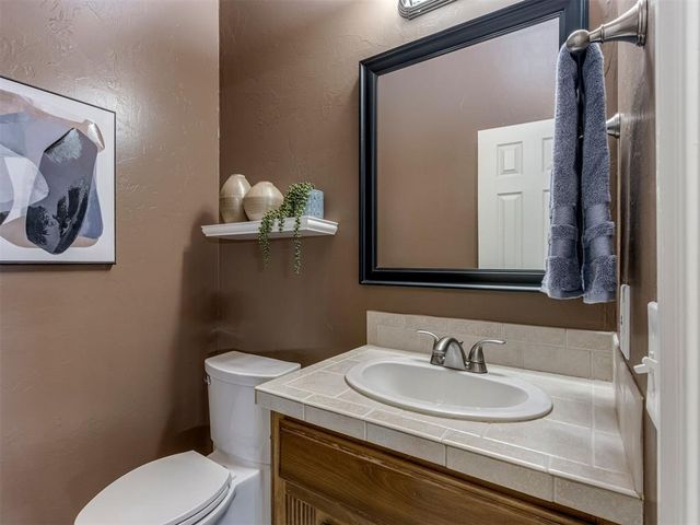 2275 Bradford Avenue, Newcastle, OK 73065