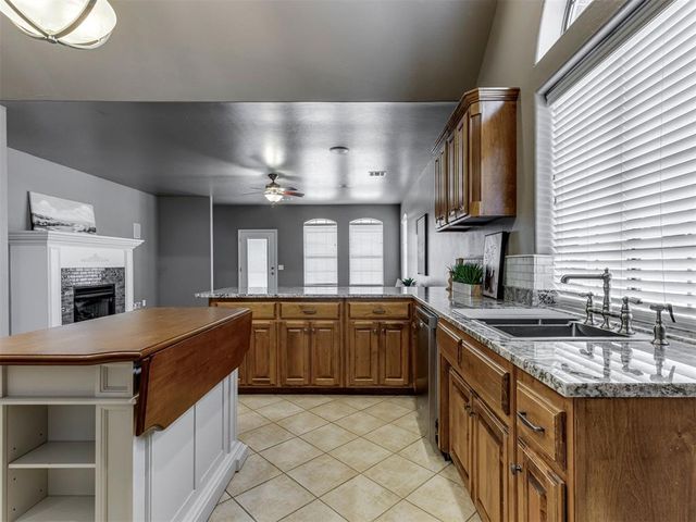 2275 Bradford Avenue, Newcastle, OK 73065