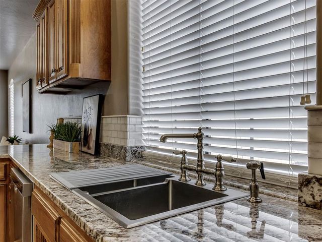 2275 Bradford Avenue, Newcastle, OK 73065