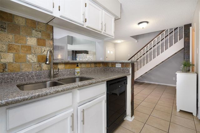 1515 Sandy Springs Road 2801, Houston, TX 77042
