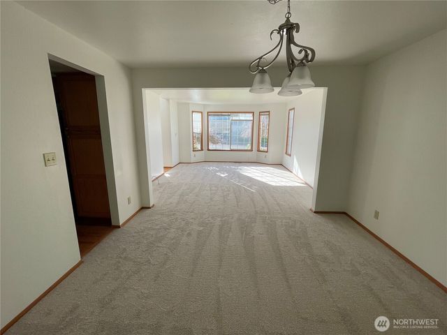 7016 Osprey Circle, Bremerton, WA 98312