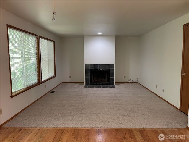 7016 Osprey Circle, Bremerton, WA 98312