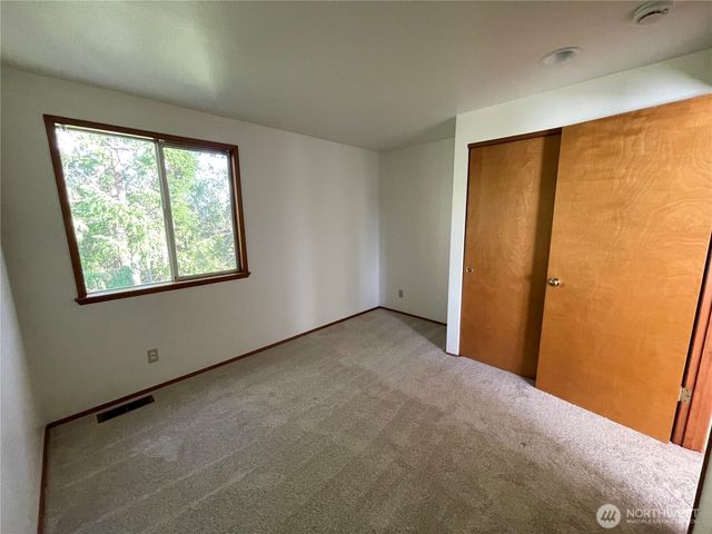 7016 Osprey Circle, Bremerton, WA 98312