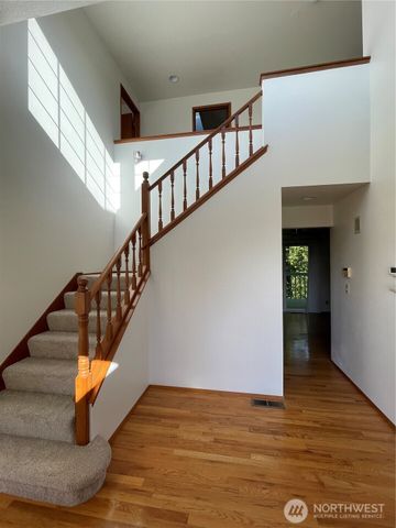 7016 Osprey Circle, Bremerton, WA 98312