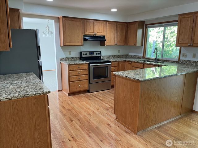 7016 Osprey Circle, Bremerton, WA 98312