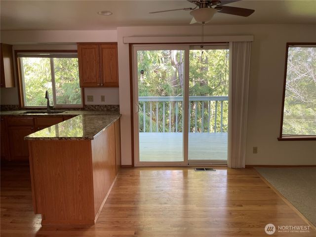 7016 Osprey Circle, Bremerton, WA 98312