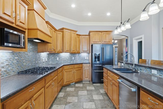 19203 S Champ Johnson Road, Bixby, OK 74008