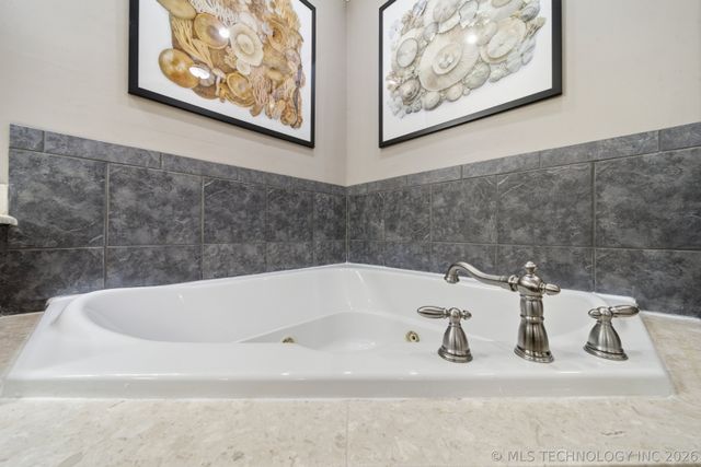 19203 S Champ Johnson Road, Bixby, OK 74008