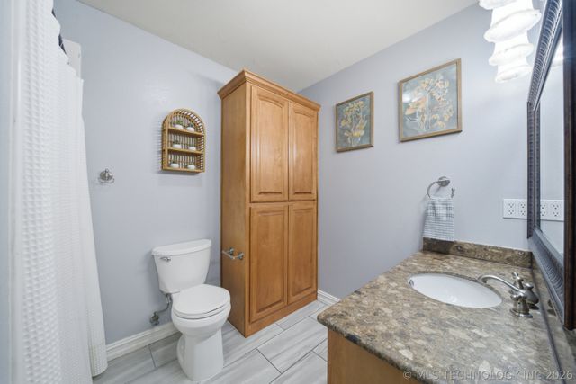 19203 S Champ Johnson Road, Bixby, OK 74008