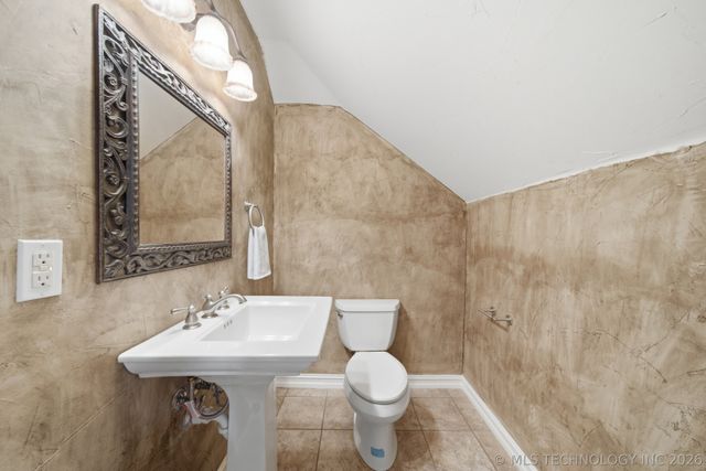 19203 S Champ Johnson Road, Bixby, OK 74008