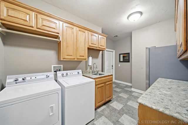 19203 S Champ Johnson Road, Bixby, OK 74008