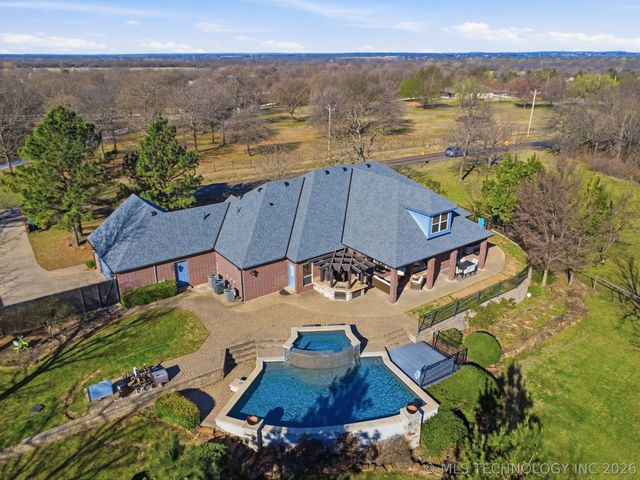 19203 S Champ Johnson Road, Bixby, OK 74008