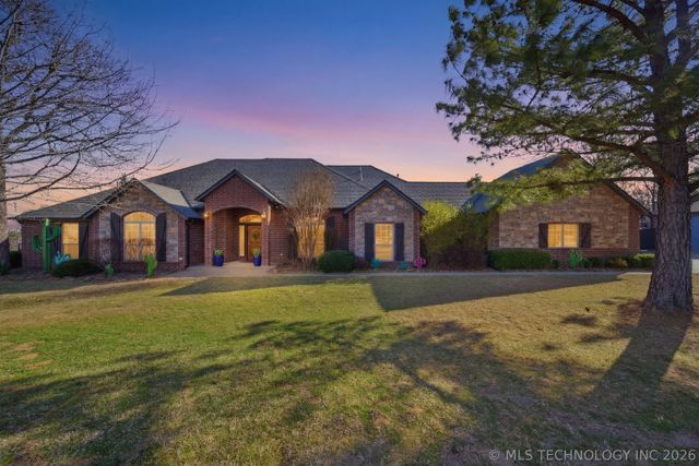 19203 S Champ Johnson Road, Bixby, OK 74008