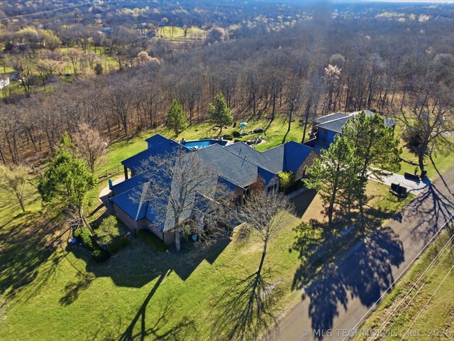 19203 S Champ Johnson Road, Bixby, OK 74008