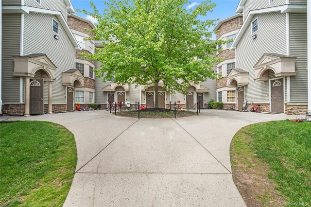 12 Horizon Court 303, Monsey, NY 10952
