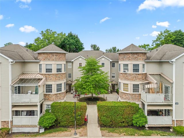 12 Horizon Court 303, Monsey, NY 10952
