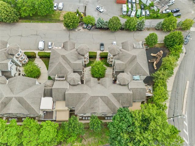 12 Horizon Court 303, Monsey, NY 10952