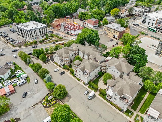 12 Horizon Court 303, Monsey, NY 10952